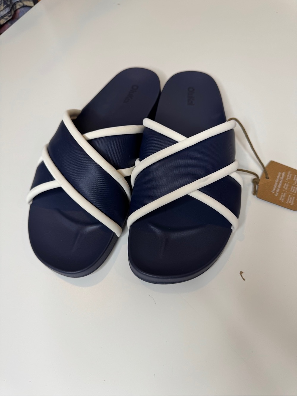 OluKai Ani Crisscross Straps Womens Sandals Slides Size 10 White Sand/White Sand - Picture 4 of 13